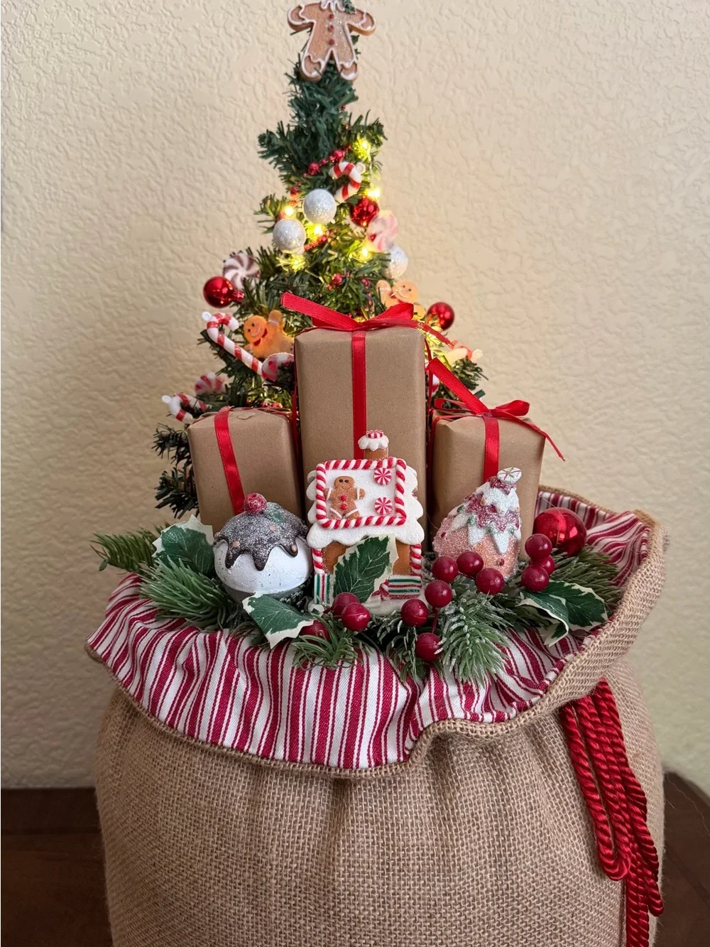 Holiday Mini Tree Gift Sack with Red Accents
